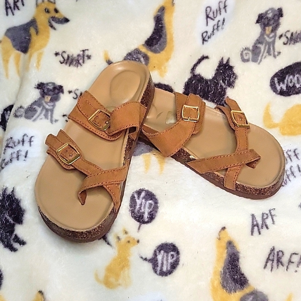 Girls (13) Report Tan Sandals